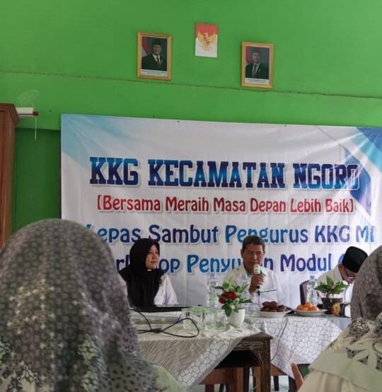 KKG Kecamatan Ngoro Gelar Lepas Sambut Pengurus dan Workshop Penyusunan Modul